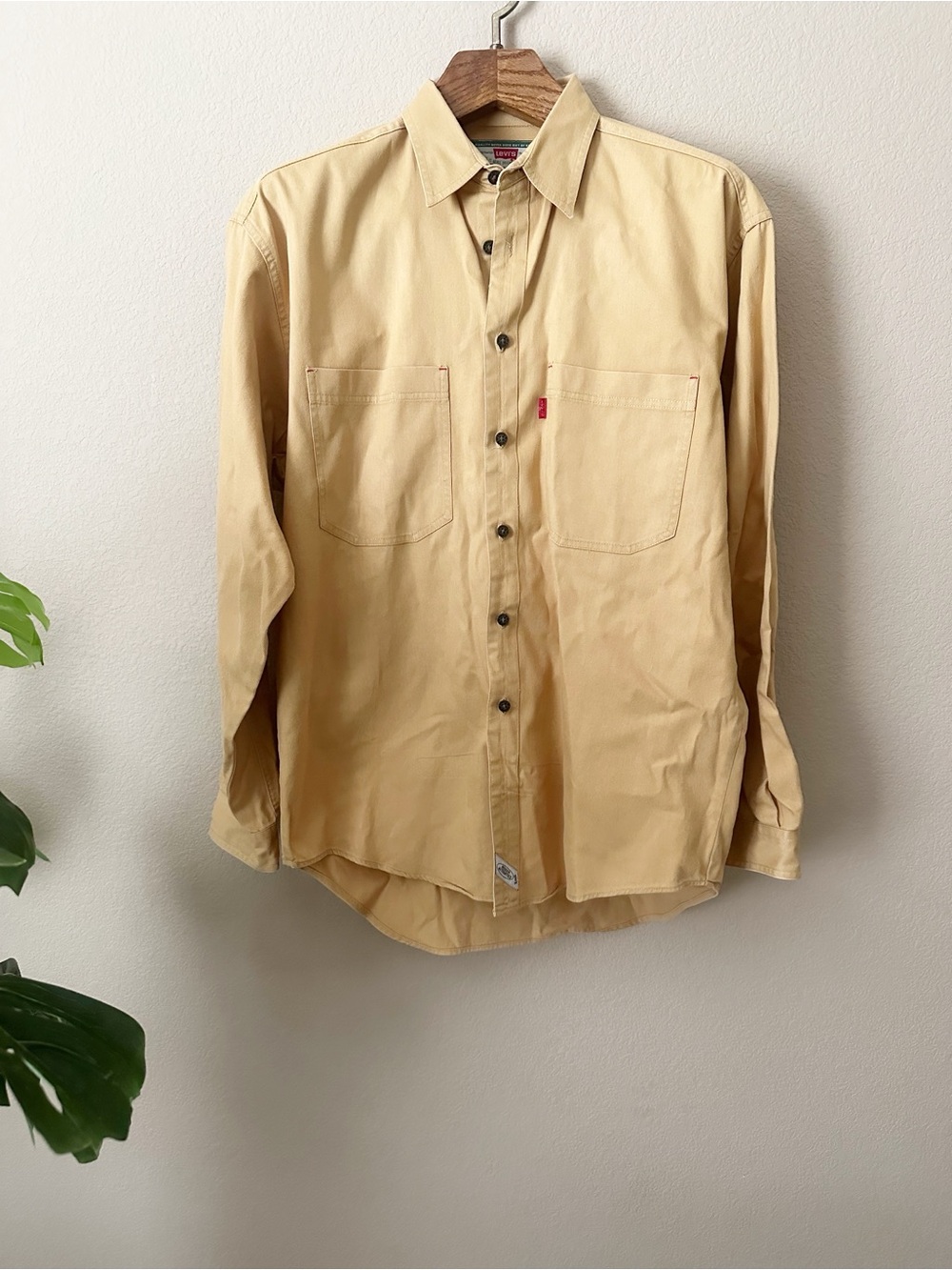 Men’s Vintage 90s Levi’s Structured Denim Shirt Metal Buttons 1992 Oversized M